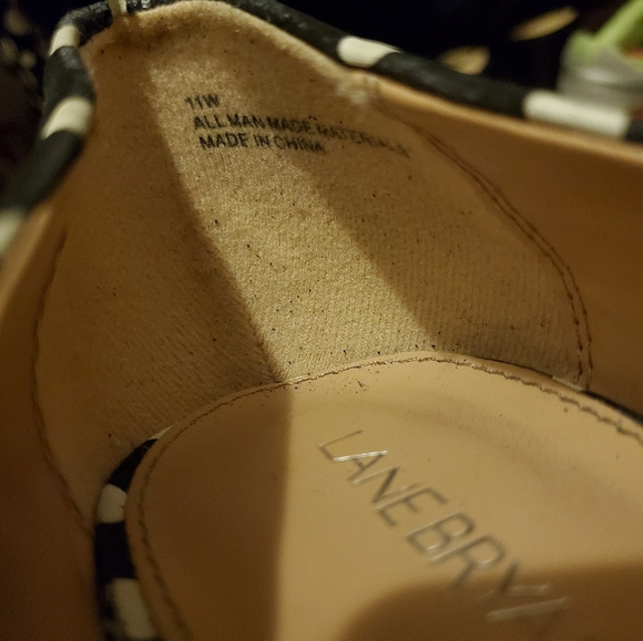 Heels - Picture 4 of 4